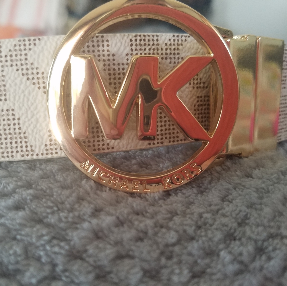 Michael Kors reversible belt
